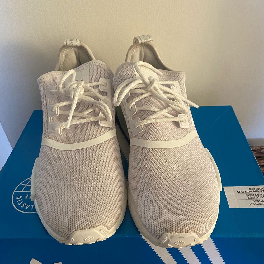 Adidas - Picture 6 of 6
